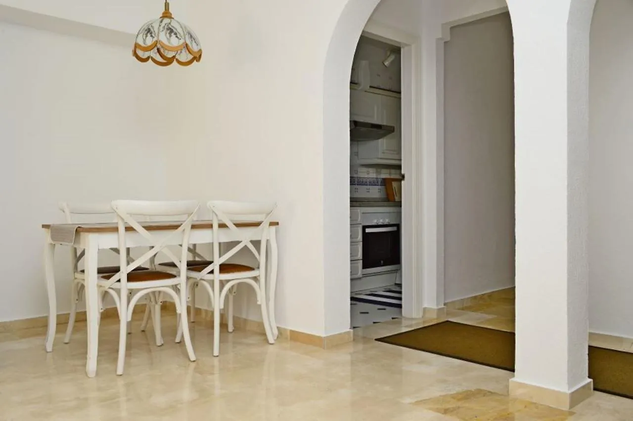 Nice Apartment In Fuentes De Nerja